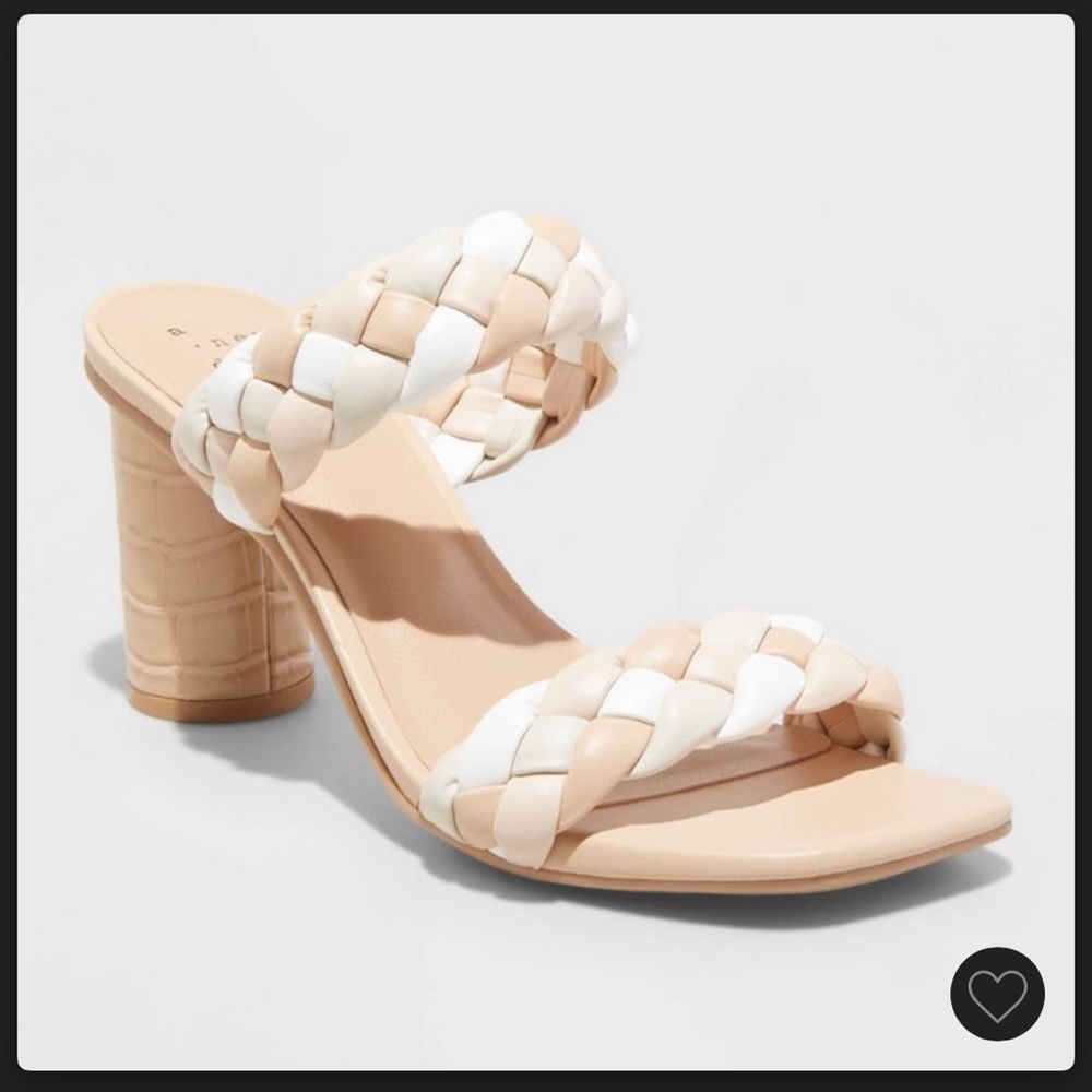 NWT Slip on heeled Sandal
